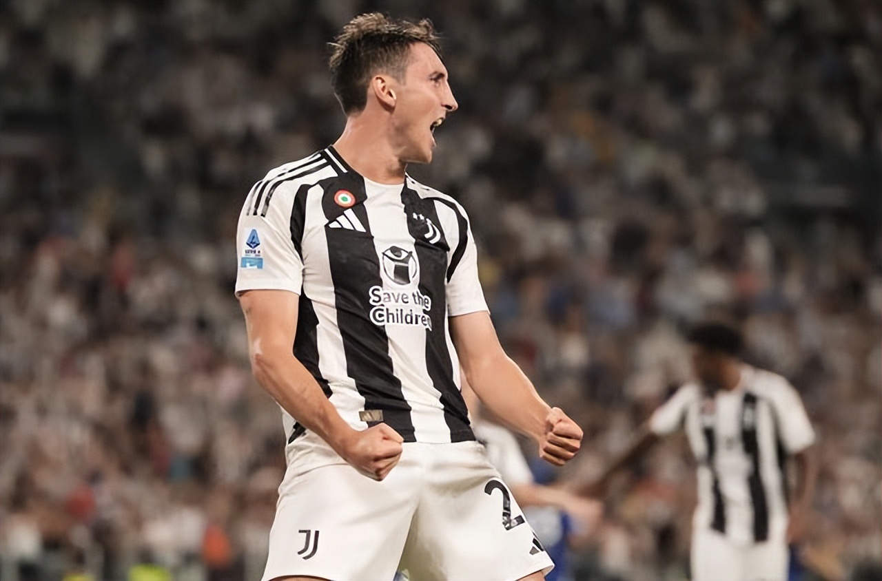 意大利杯倒计时；阿贾克斯赛前官宣签约；细节引发关注；赛场秩序良好；球队文化再被提及的简单介绍