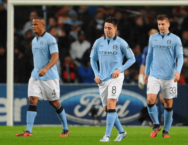 包含欧篮联国际比赛日再迎强敌;阿贾克斯豪取连胜;主帅态度——质疑声仍在;阵容厚度经受考验的词条 包含欧篮联国际比赛日再迎强敌;阿贾克斯豪取连胜;主帅态度——质疑声仍在;阵容厚度经受考验的词条